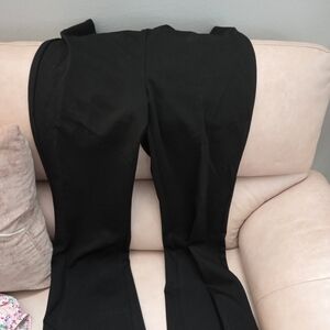 Soho Black Pull On Pants NWOT